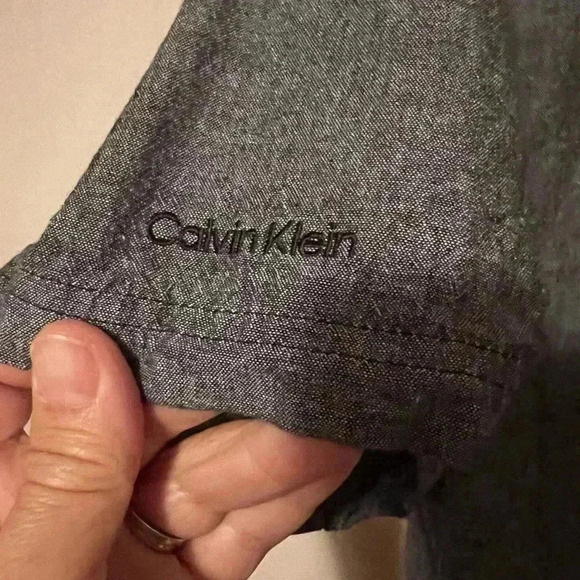 Calvin Klein Jean Mens Short Sleeve Gray Denim Button Down Shirt Sz L - Picture 4 of 5